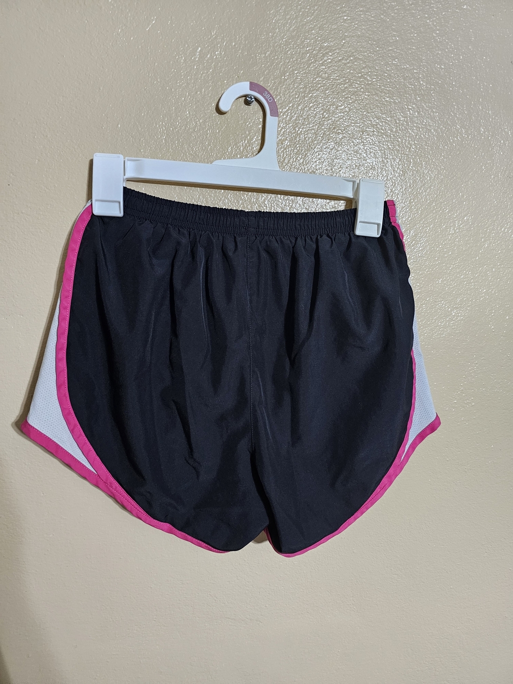 Nike Women’s Black and Pink Running Shorts - Picture 3 of 4